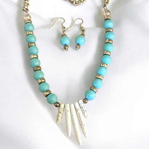 REIMAGINED Green Chalcedony Magnesite Bead Necklace Earring Set - Picture 1 of 9